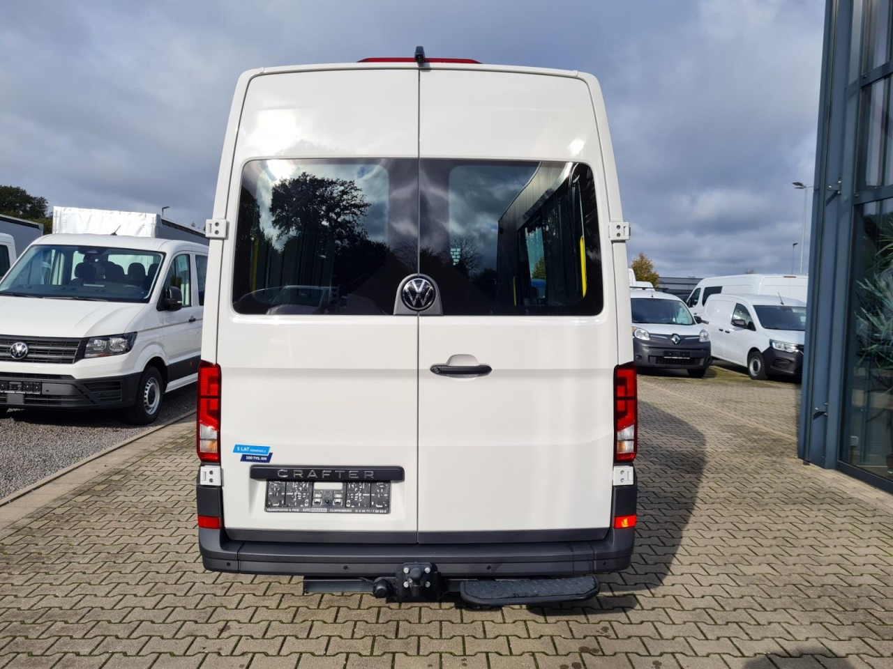Volkswagen Crafter 35 Kasten TDI MR L3h3 Standheiz AHK - Цельнометаллический фургон: фото 5 Volkswagen Crafter 35 Kasten TDI MR L3h3 Standheiz AHK - Цельнометаллический фургон: фото 5