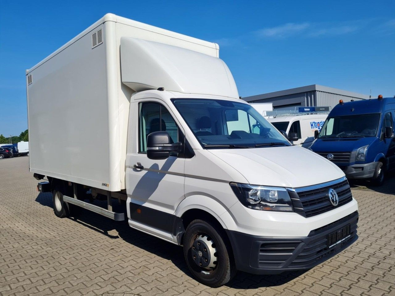 Volkswagen Crafter 50 Koffer hoch 2.0 TDI LBW KLIMA KAMERA - Фургон с закрытым кузовом: фото 3 Volkswagen Crafter 50 Koffer hoch 2.0 TDI LBW KLIMA KAMERA - Фургон с закрытым кузовом: фото 3