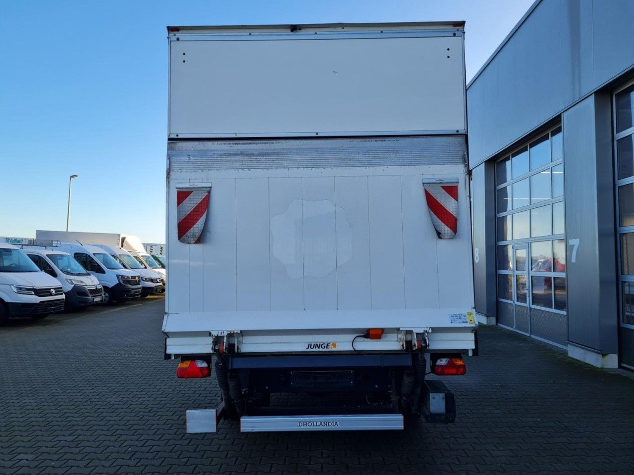 Volkswagen Crafter 50 Koffer hoch 2.0 TDI LBW KLIMA KAMERA - Фургон с закрытым кузовом: фото 5 Volkswagen Crafter 50 Koffer hoch 2.0 TDI LBW KLIMA KAMERA - Фургон с закрытым кузовом: фото 5
