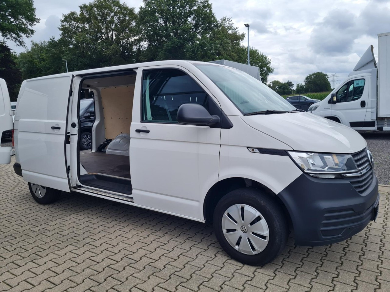 Volkswagen T6.1 Kasten TDi lang Flügeltüren KLIMA Verkleidungen - Легковой фургон: фото 4 Volkswagen T6.1 Kasten TDi lang Flügeltüren KLIMA Verkleidungen - Легковой фургон: фото 4