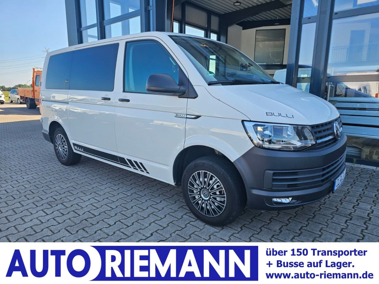 Volkswagen T6 Camper 2.0 TDI AHK KAMERA ZUSATZBATTERIE - Кастенваген: фото 1 Volkswagen T6 Camper 2.0 TDI AHK KAMERA ZUSATZBATTERIE - Кастенваген: фото 1