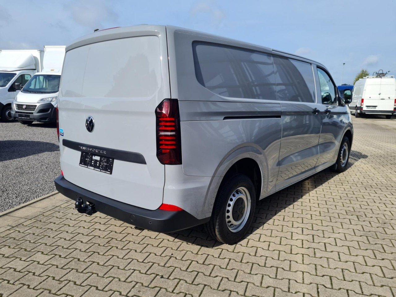 Volkswagen T7 Kasten TDi AG L2 AHK KLIMA KAMERA LED TEMPOMAT - Легковой фургон: фото 4 Volkswagen T7 Kasten TDi AG L2 AHK KLIMA KAMERA LED TEMPOMAT - Легковой фургон: фото 4