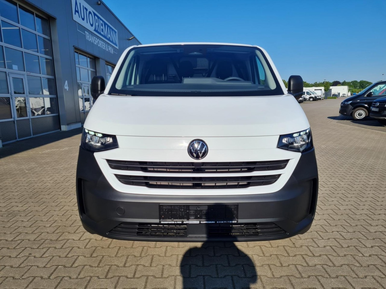 Volkswagen T7 Kasten TDi KR Heckklappe KLIMA PDC TEMPOMAT - Легковой фургон: фото 2 Volkswagen T7 Kasten TDi KR Heckklappe KLIMA PDC TEMPOMAT - Легковой фургон: фото 2