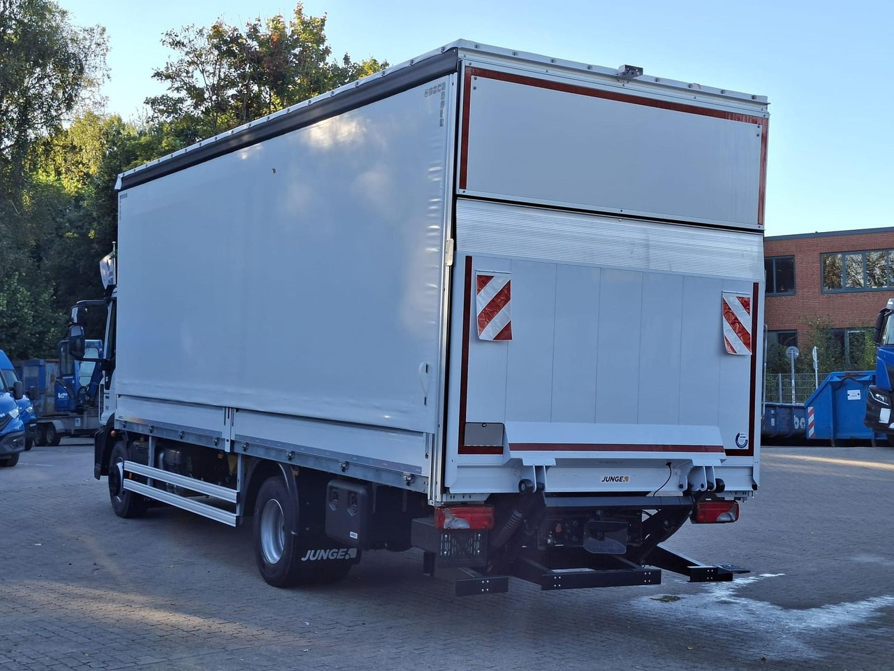 Iveco ML120E25/P JUNGE KOFFER LBW 1,5t AHK 185 kW (... - Грузовик: фото 4 Iveco ML120E25/P JUNGE KOFFER LBW 1,5t AHK 185 kW (... - Грузовик: фото 4