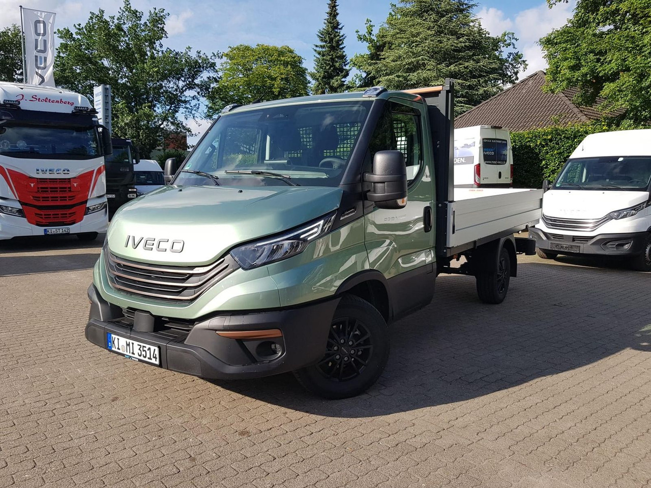 Iveco Daily 35S14HA8 Pritsche AHK 100 kW (136 PS),... - Малотоннажный бортовой грузовик: фото 1 Iveco Daily 35S14HA8 Pritsche AHK 100 kW (136 PS),... - Малотоннажный бортовой грузовик: фото 1