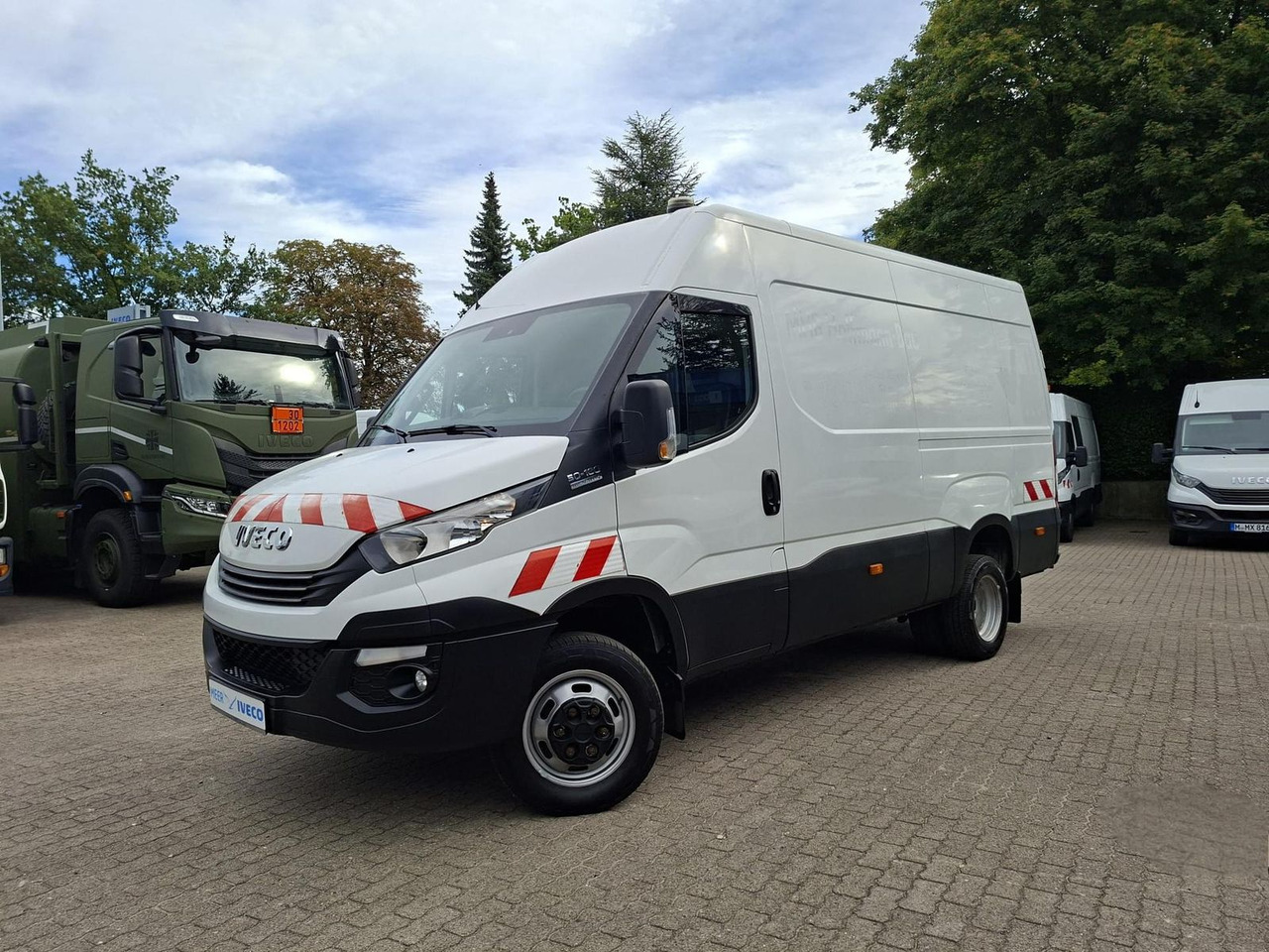 Iveco Daily 50C18HA8 V AHK, RADIO, KLIMA, 132 kW (1... - Малотоннажный бортовой грузовик: фото 1 Iveco Daily 50C18HA8 V AHK, RADIO, KLIMA, 132 kW (1... - Малотоннажный бортовой грузовик: фото 1