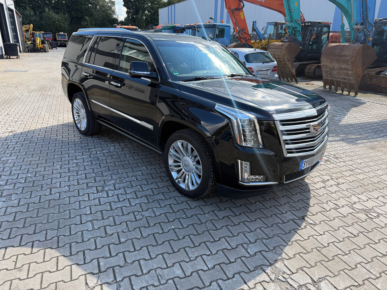 Cadillac Escalade Platinum VOLL - Легковой автомобиль: фото 3 Cadillac Escalade Platinum VOLL - Легковой автомобиль: фото 3