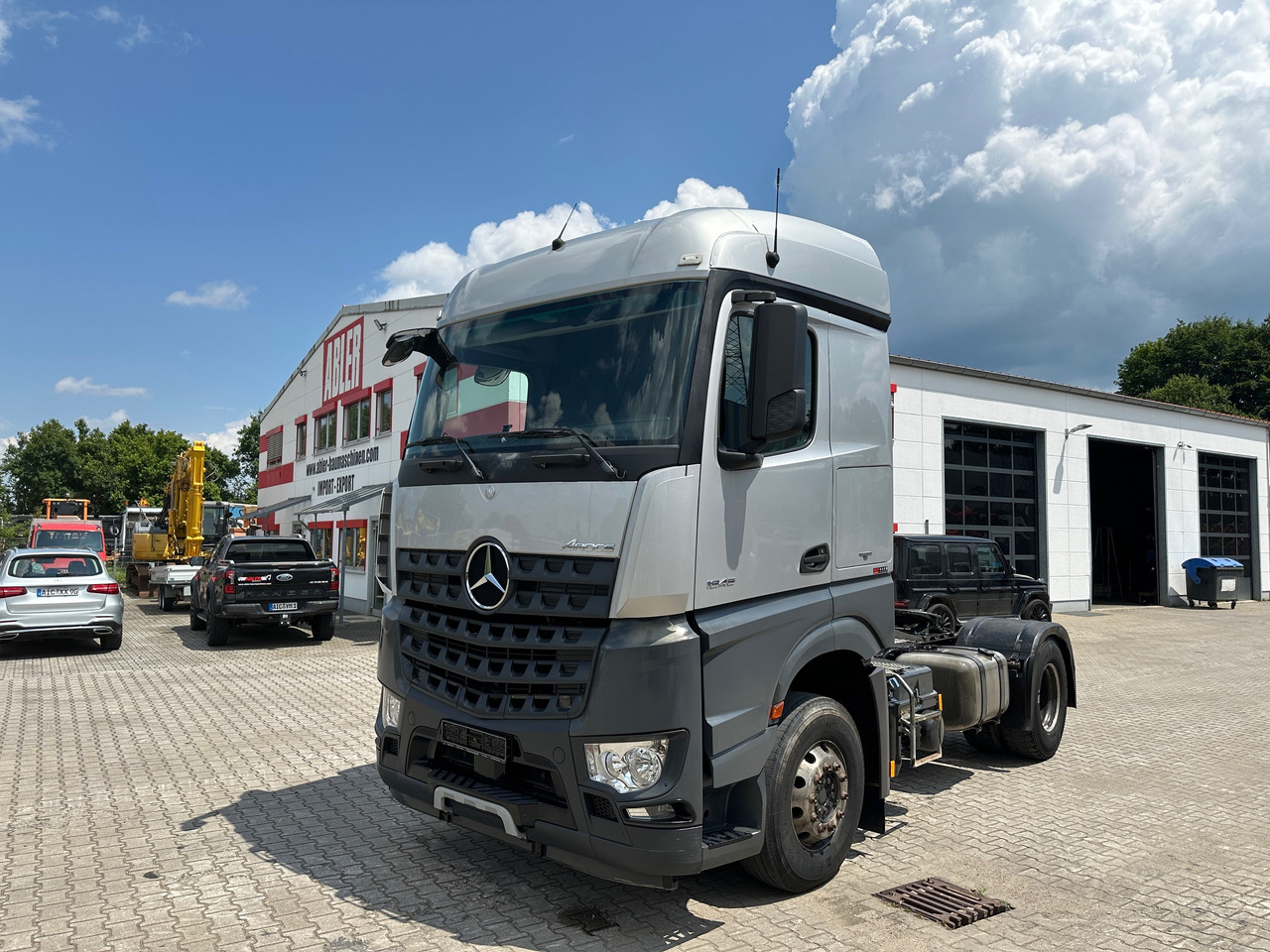 Mercedes-Benz 1845 Arocs SZM Kipphydraulik Mischerantrieb - Тягач: фото 2 Mercedes-Benz 1845 Arocs SZM Kipphydraulik Mischerantrieb - Тягач: фото 2