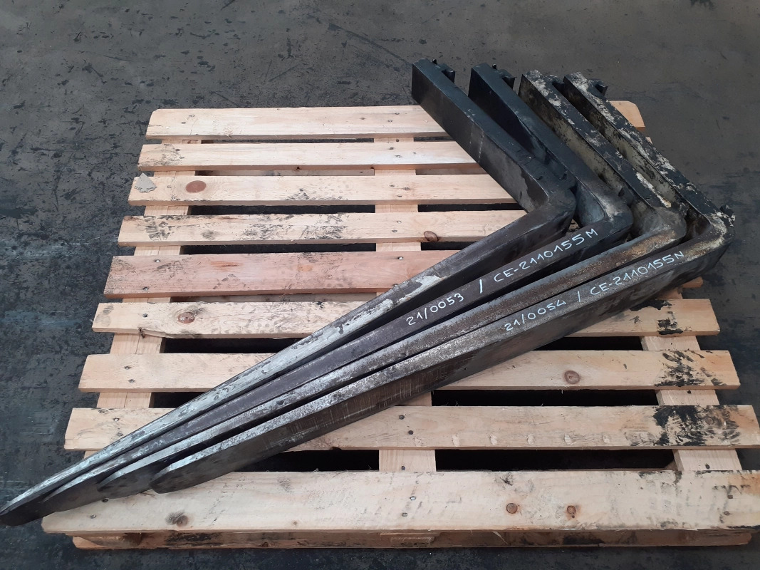 Palas para carretilla elevadora - Вилы для Вилочных погрузчиков: фото 1 Palas para carretilla elevadora - Вилы для Вилочных погрузчиков: фото 1