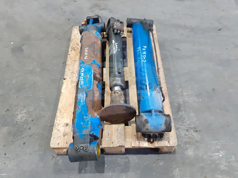 Запчасти для Кранов Grúa PK 16502 solo para recambios: фото 12 Запчасти для Кранов Grúa PK 16502 solo para recambios: фото 12