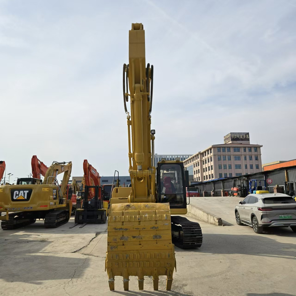 CATERPILLAR 320BL - Экскаватор: фото 4 CATERPILLAR 320BL - Экскаватор: фото 4