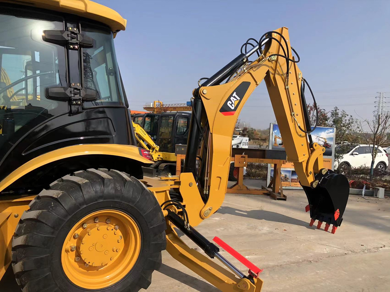 Caterpillar 420F - Экскаватор-погрузчик: фото 2 Caterpillar 420F - Экскаватор-погрузчик: фото 2