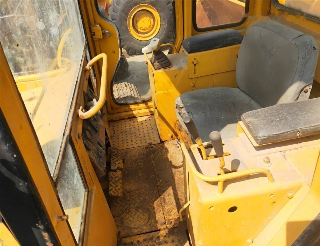 Caterpillar D 3 C - Бульдозер: фото 5 Caterpillar D 3 C - Бульдозер: фото 5