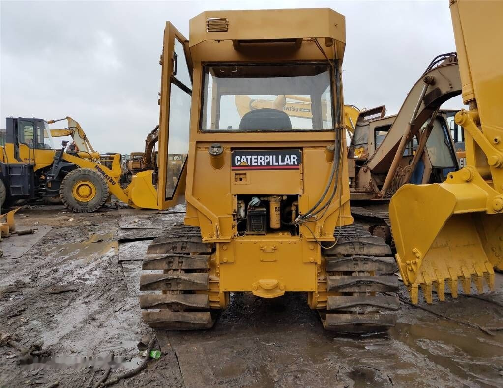 Caterpillar D4C - Бульдозер: фото 2 Caterpillar D4C - Бульдозер: фото 2