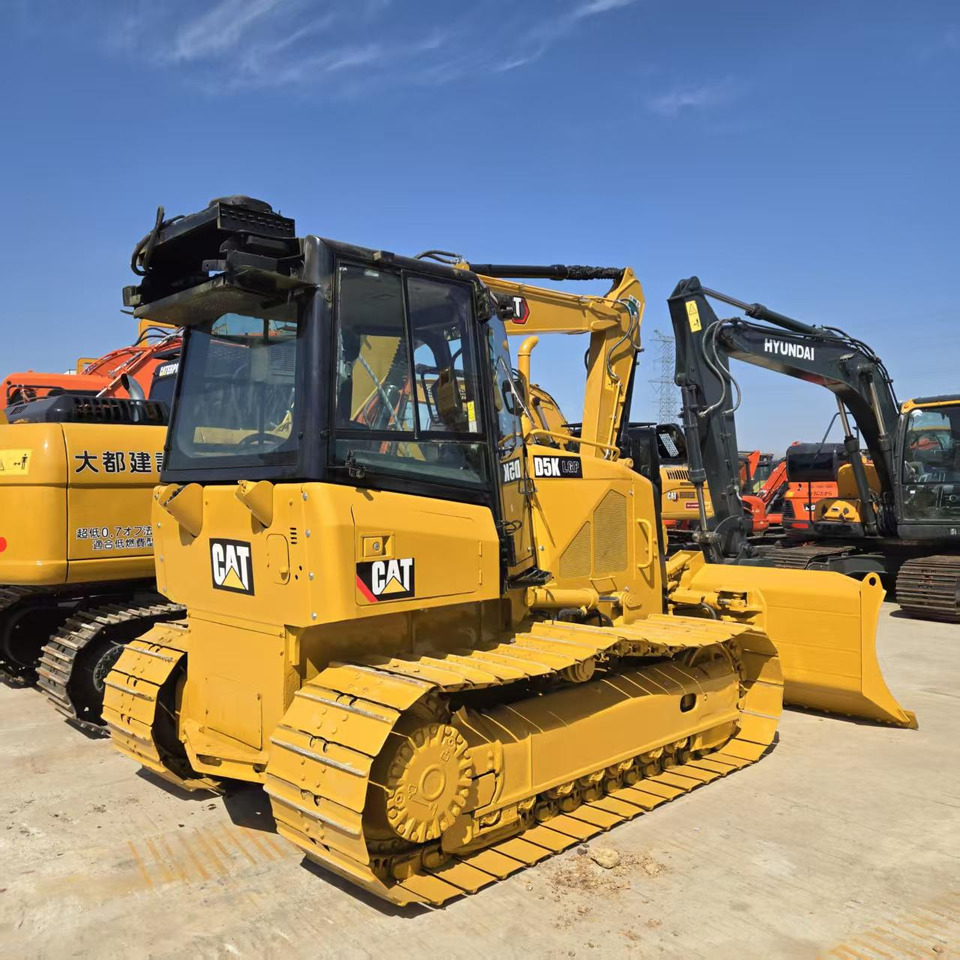 Caterpillar D5K - Гусеничный экскаватор: фото 3 Caterpillar D5K - Гусеничный экскаватор: фото 3