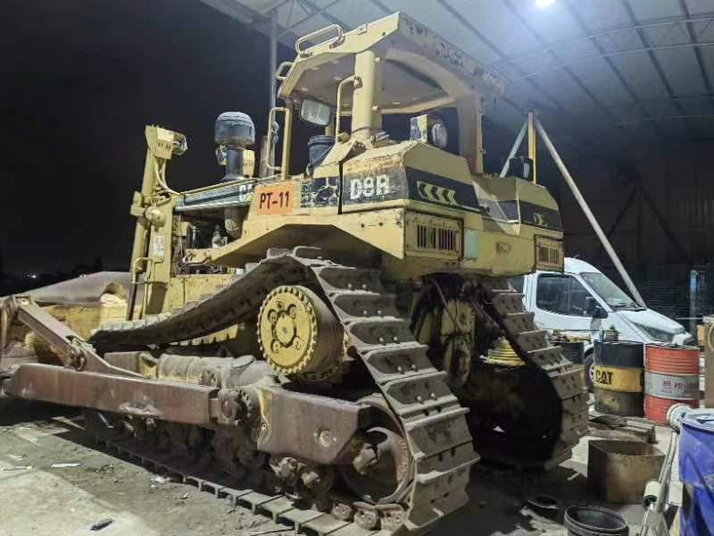Caterpillar D8R - Бульдозер: фото 2 Caterpillar D8R - Бульдозер: фото 2