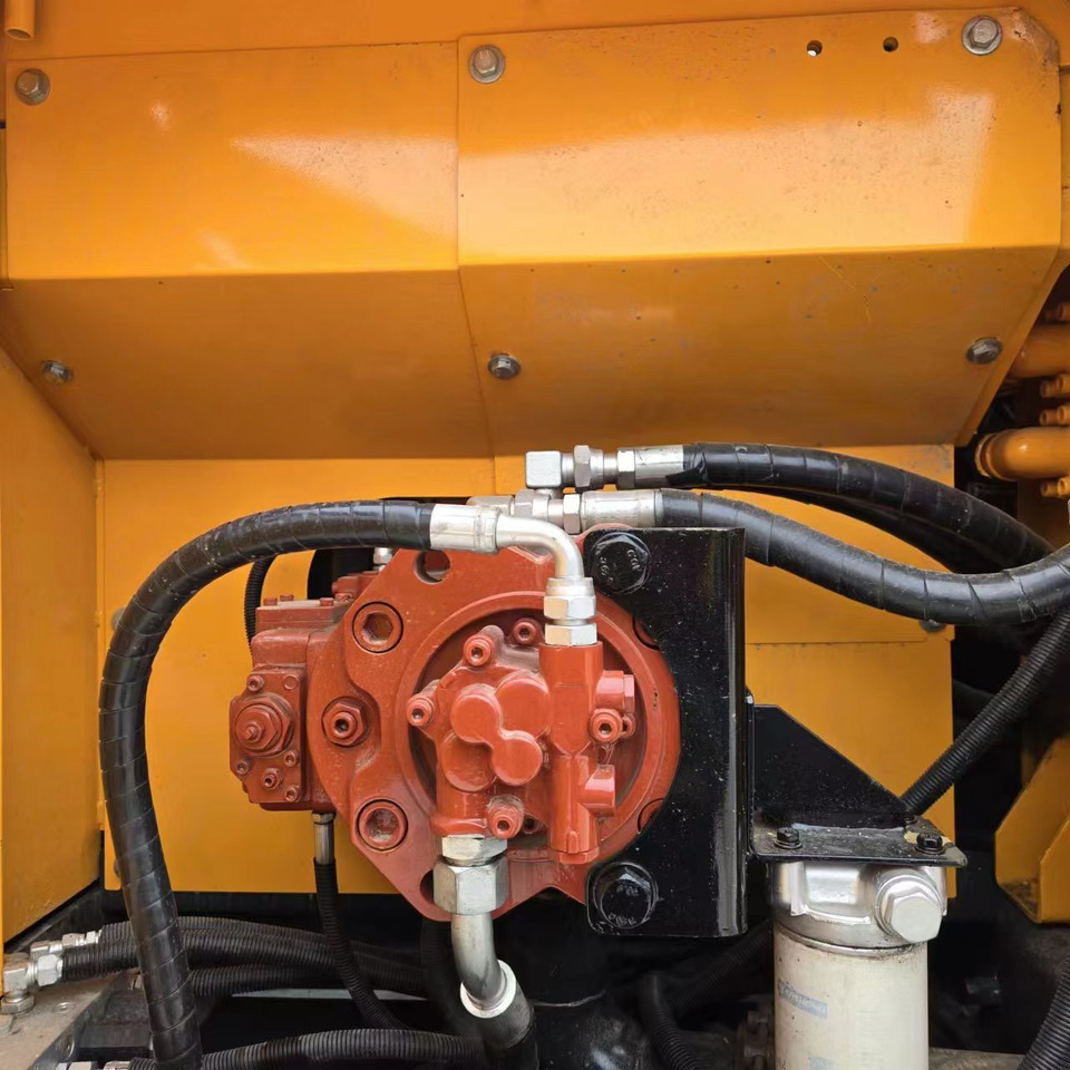 Экскаватор HYUNDAI R210-9S: фото 6 Экскаватор HYUNDAI R210-9S: фото 6