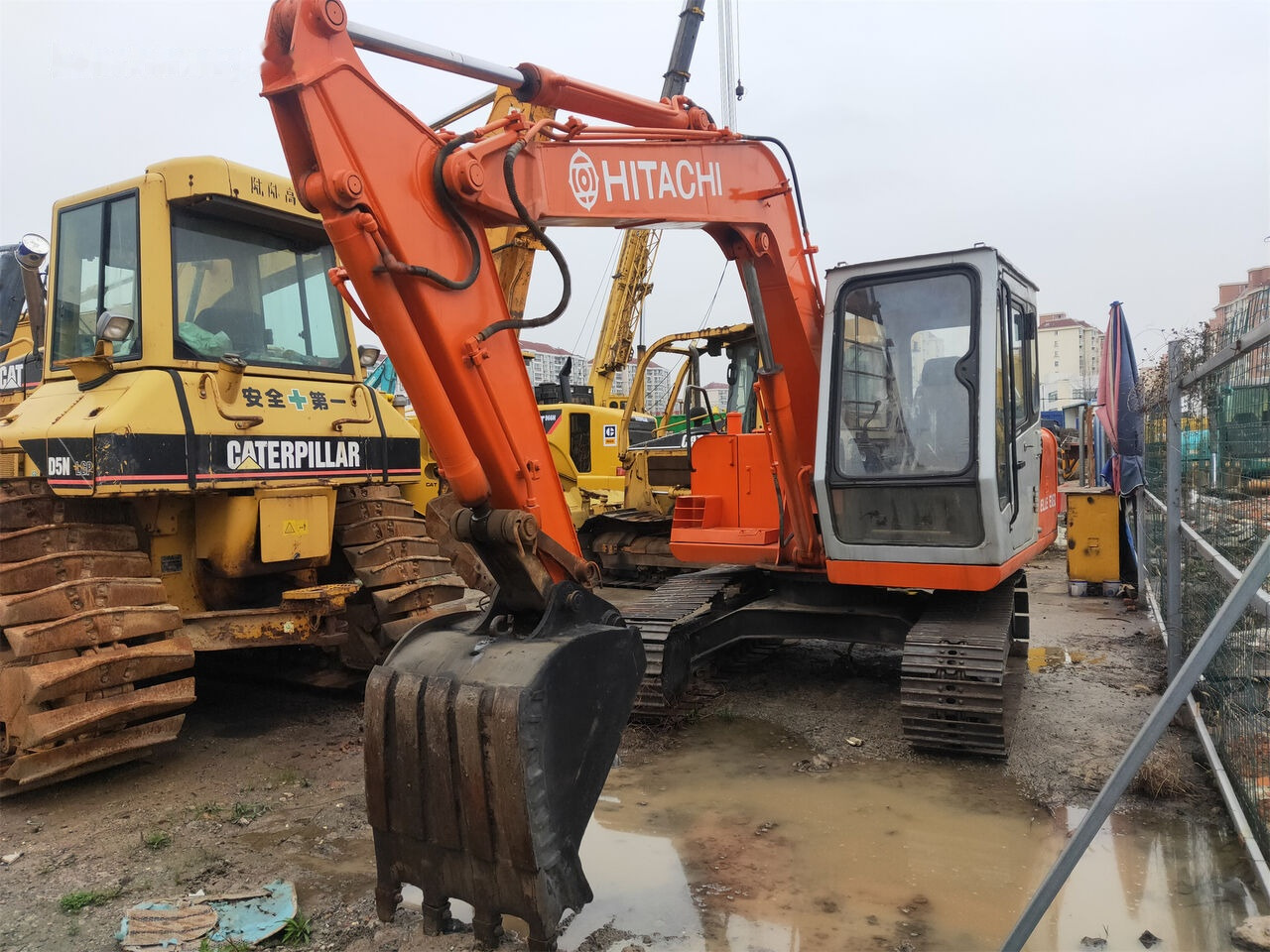 Hitachi EX60 - Гусеничный экскаватор: фото 5 Hitachi EX60 - Гусеничный экскаватор: фото 5
