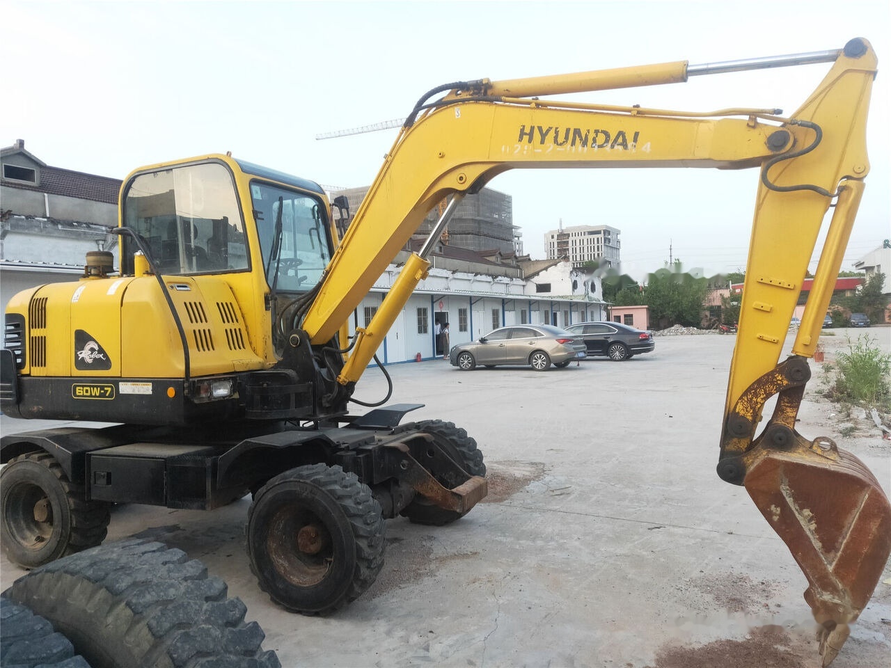 Hyundai R60W-7 - Колёсный экскаватор: фото 4 Hyundai R60W-7 - Колёсный экскаватор: фото 4