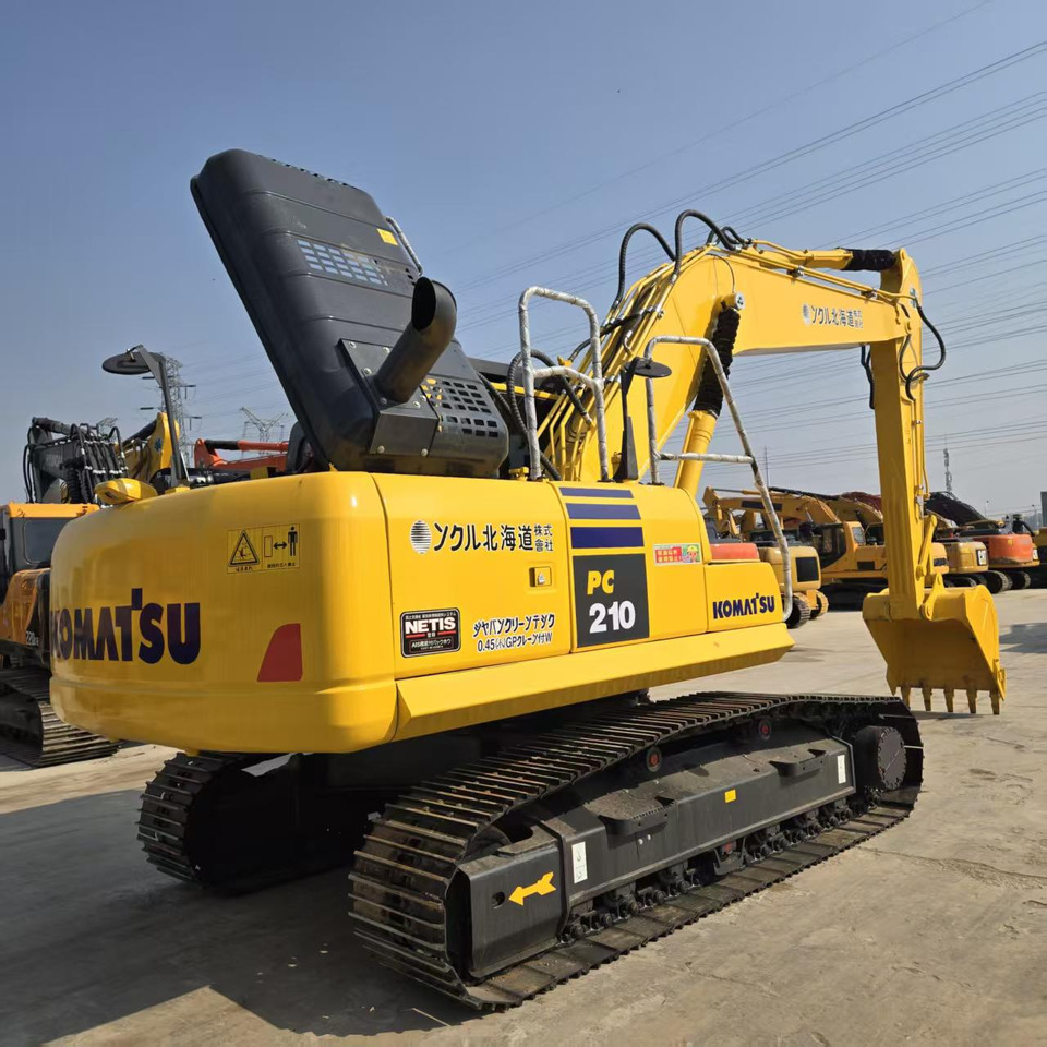 Komatsu PC210 - Гусеничный экскаватор: фото 4 Komatsu PC210 - Гусеничный экскаватор: фото 4