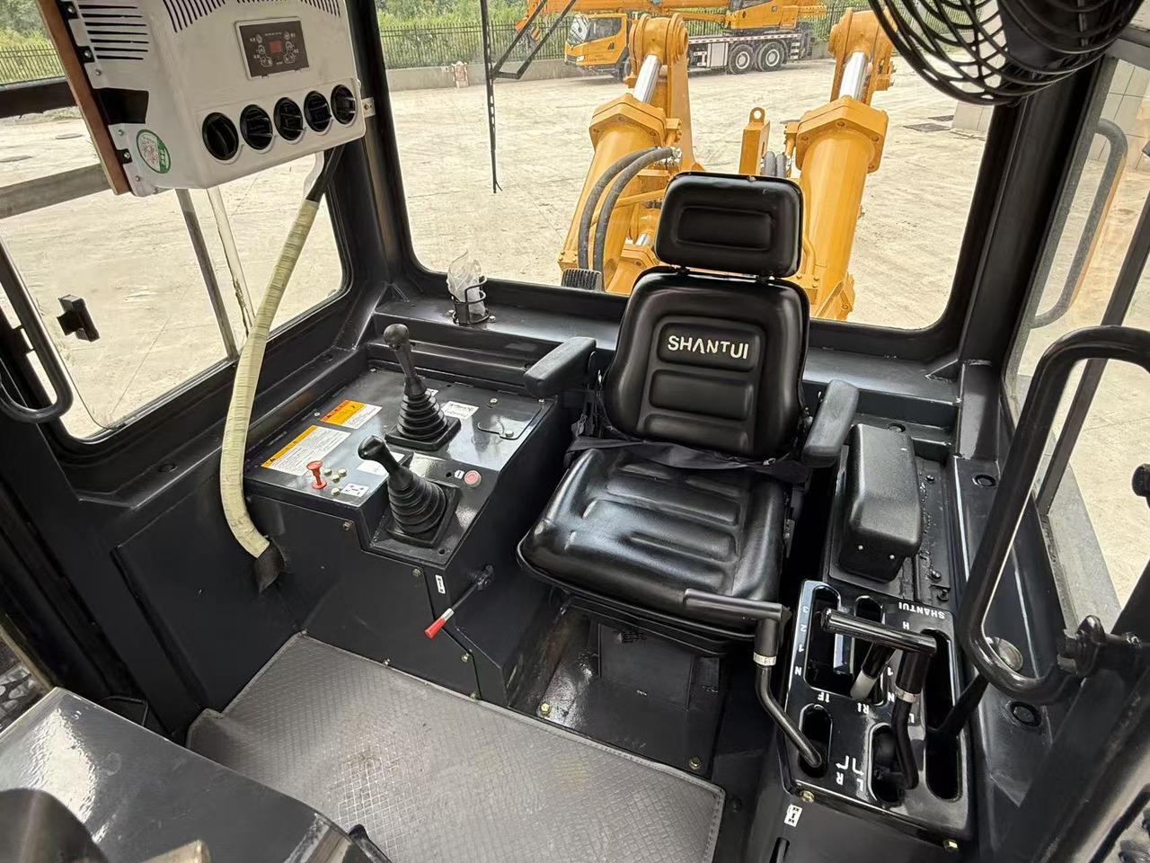 Бульдозер SHANTUI SD32: фото 8