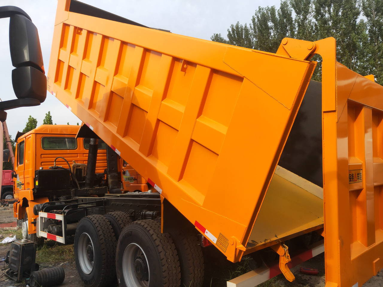 Shacman F3000 6*4 Dump truck - Самосвал: фото 3 Shacman F3000 6*4 Dump truck - Самосвал: фото 3