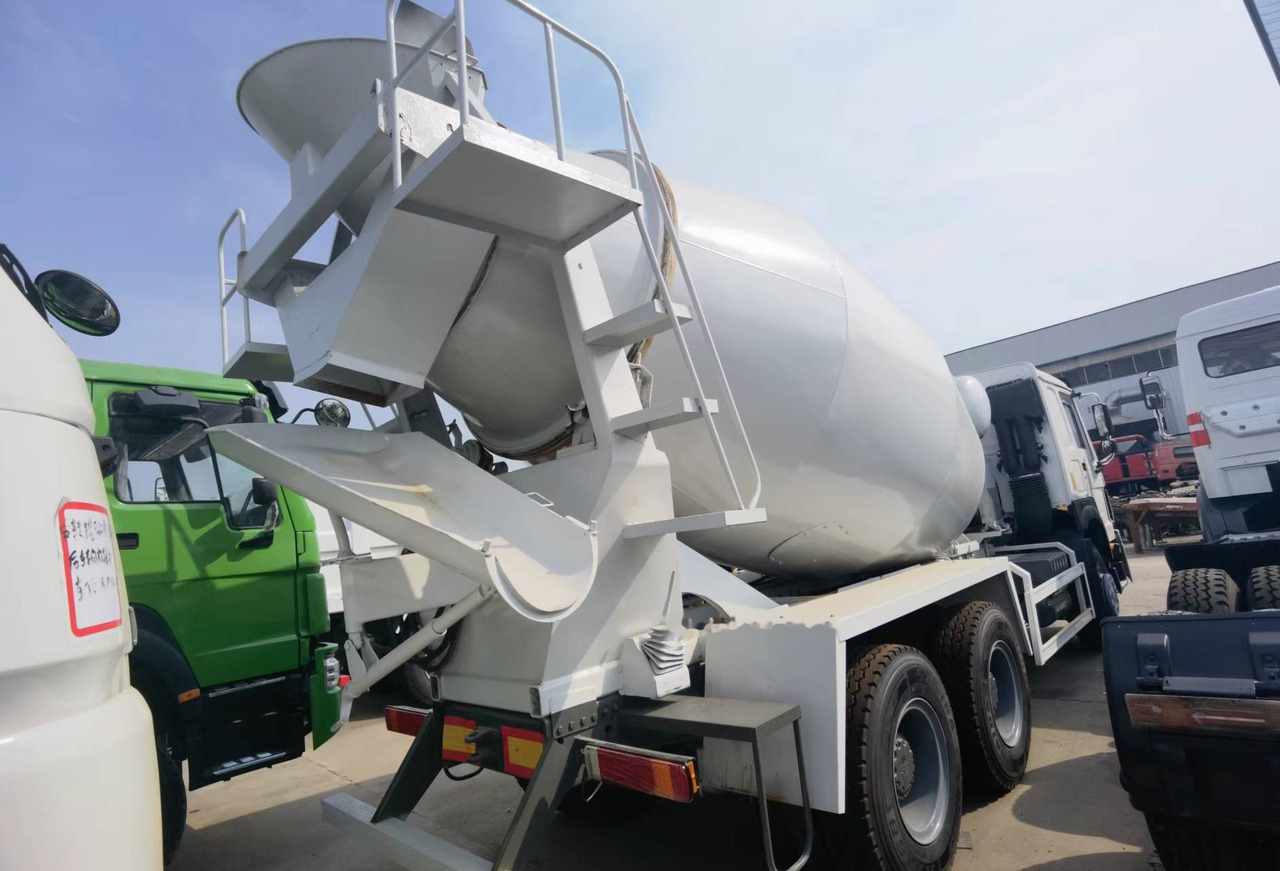 Sinotruk HOWO 371 6*4 Concrete mixer truck - Автобетоносмеситель: фото 3 Sinotruk HOWO 371 6*4 Concrete mixer truck - Автобетоносмеситель: фото 3