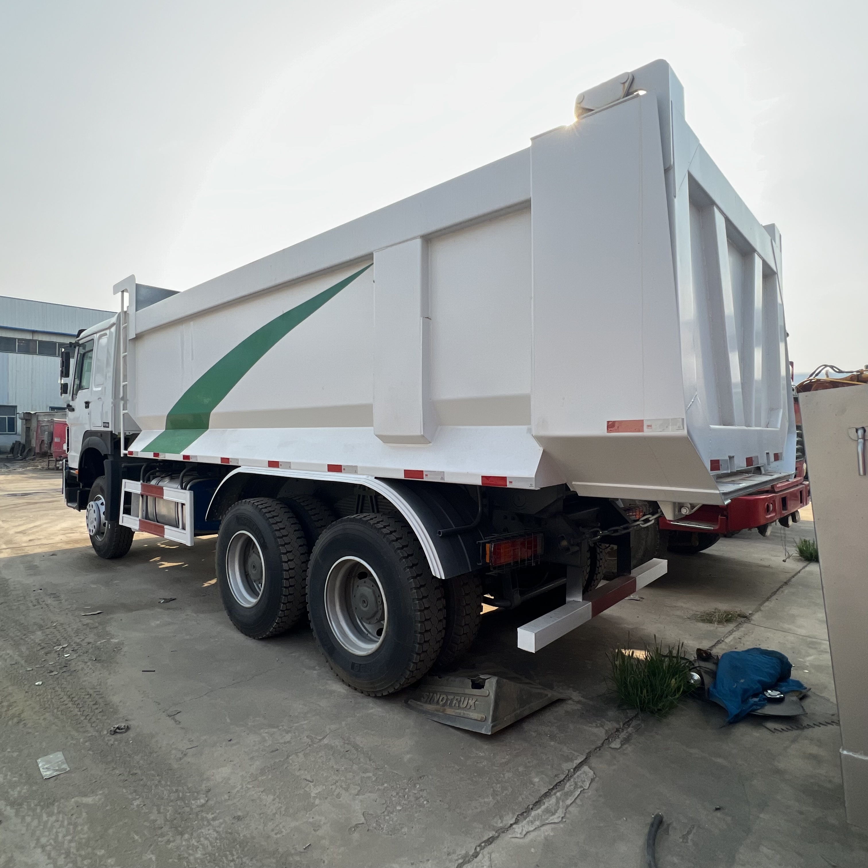 Sinotruk HOWO 371 6*4 Dump truck - Самосвал: фото 2 Sinotruk HOWO 371 6*4 Dump truck - Самосвал: фото 2