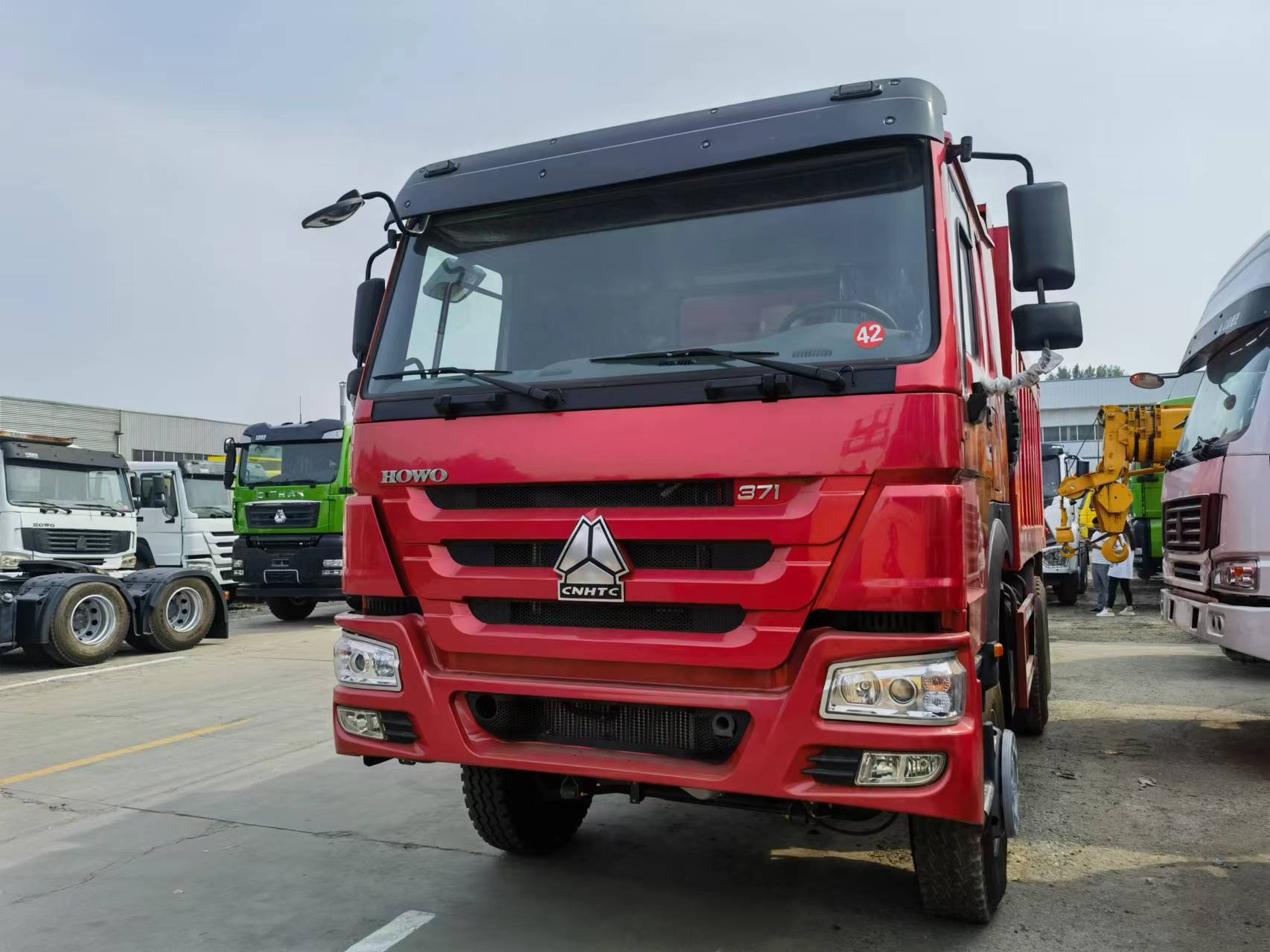 Sinotruk HOWO 371 6*4 Dump truck - Самосвал: фото 4 Sinotruk HOWO 371 6*4 Dump truck - Самосвал: фото 4