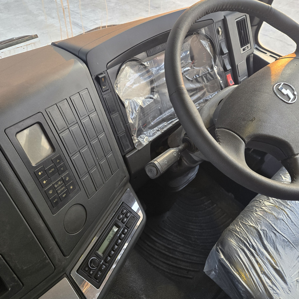 Тягач SHACMAN F3000: фото 10