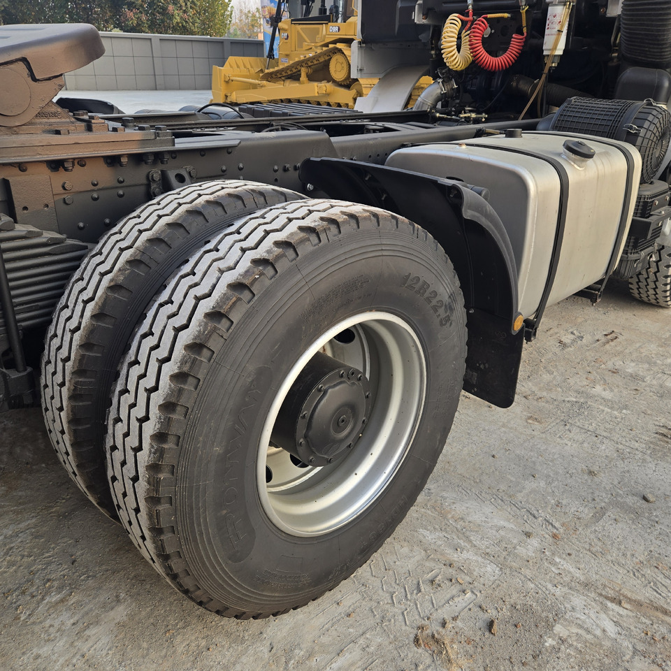 Тягач SHACMAN F3000: фото 12