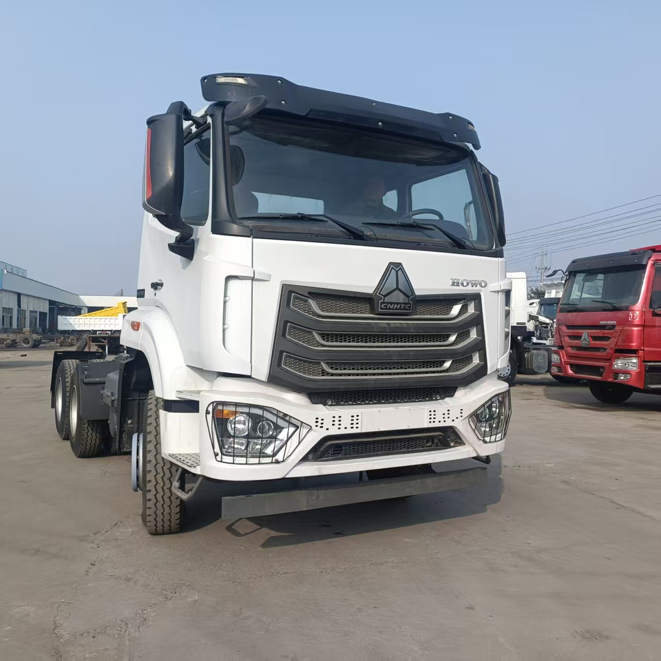 Sinotruk HOHAN 6*4 Tractor - Тягач: фото 3 Sinotruk HOHAN 6*4 Tractor - Тягач: фото 3