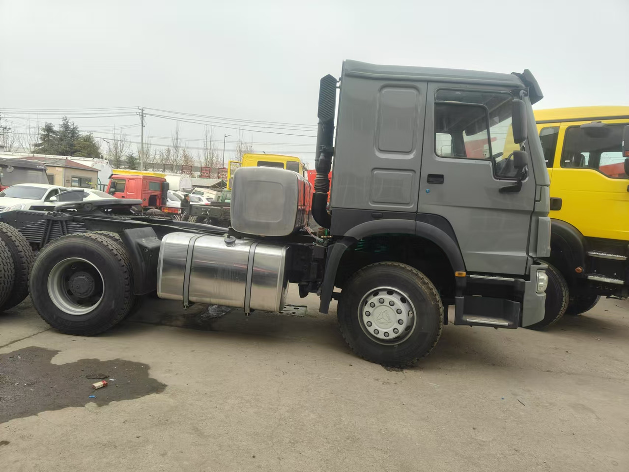 Sinotruk HOWO 371 6*4 Tractor - Тягач: фото 3 Sinotruk HOWO 371 6*4 Tractor - Тягач: фото 3