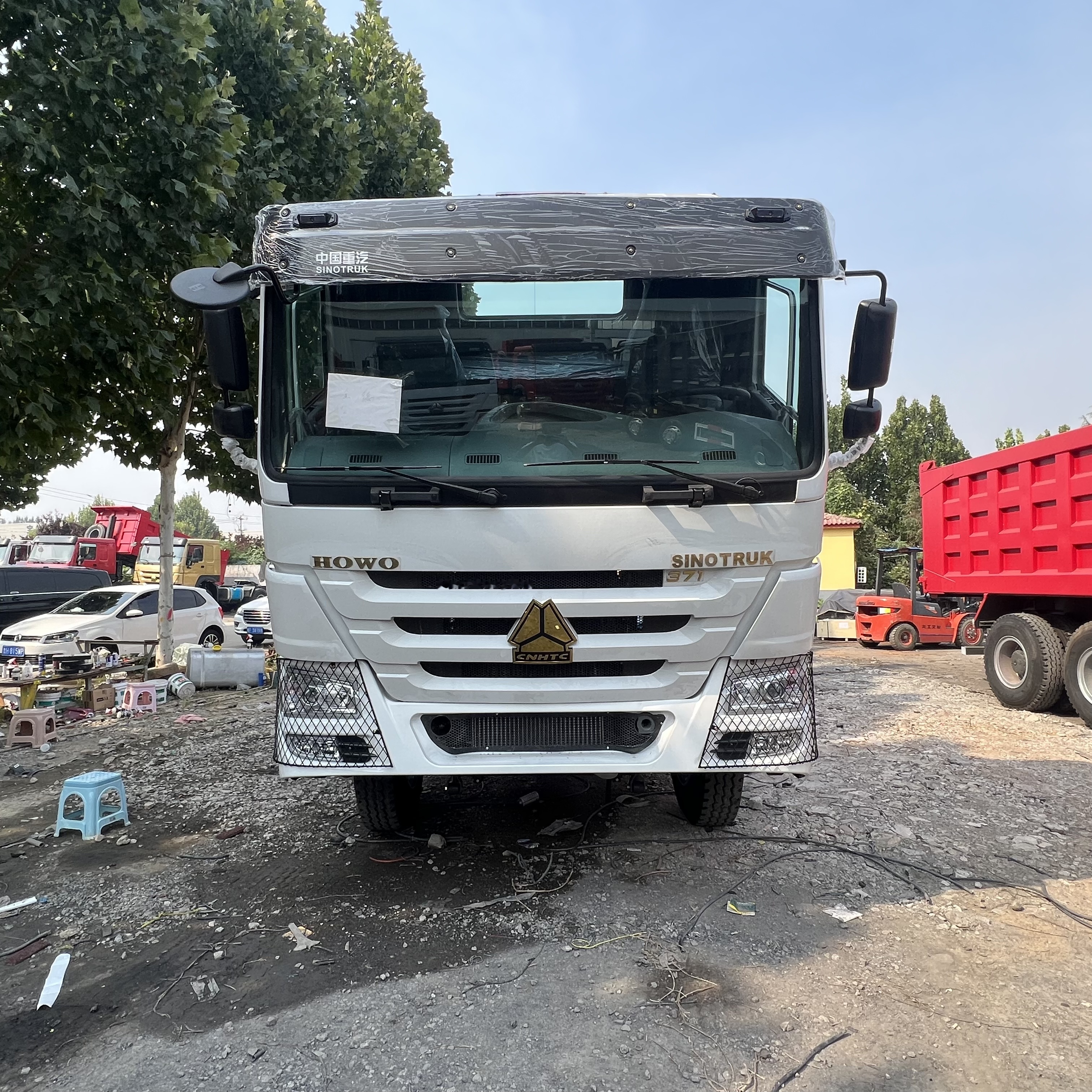 Sinotruk HOWO 371 Tractor - Тягач: фото 5 Sinotruk HOWO 371 Tractor - Тягач: фото 5