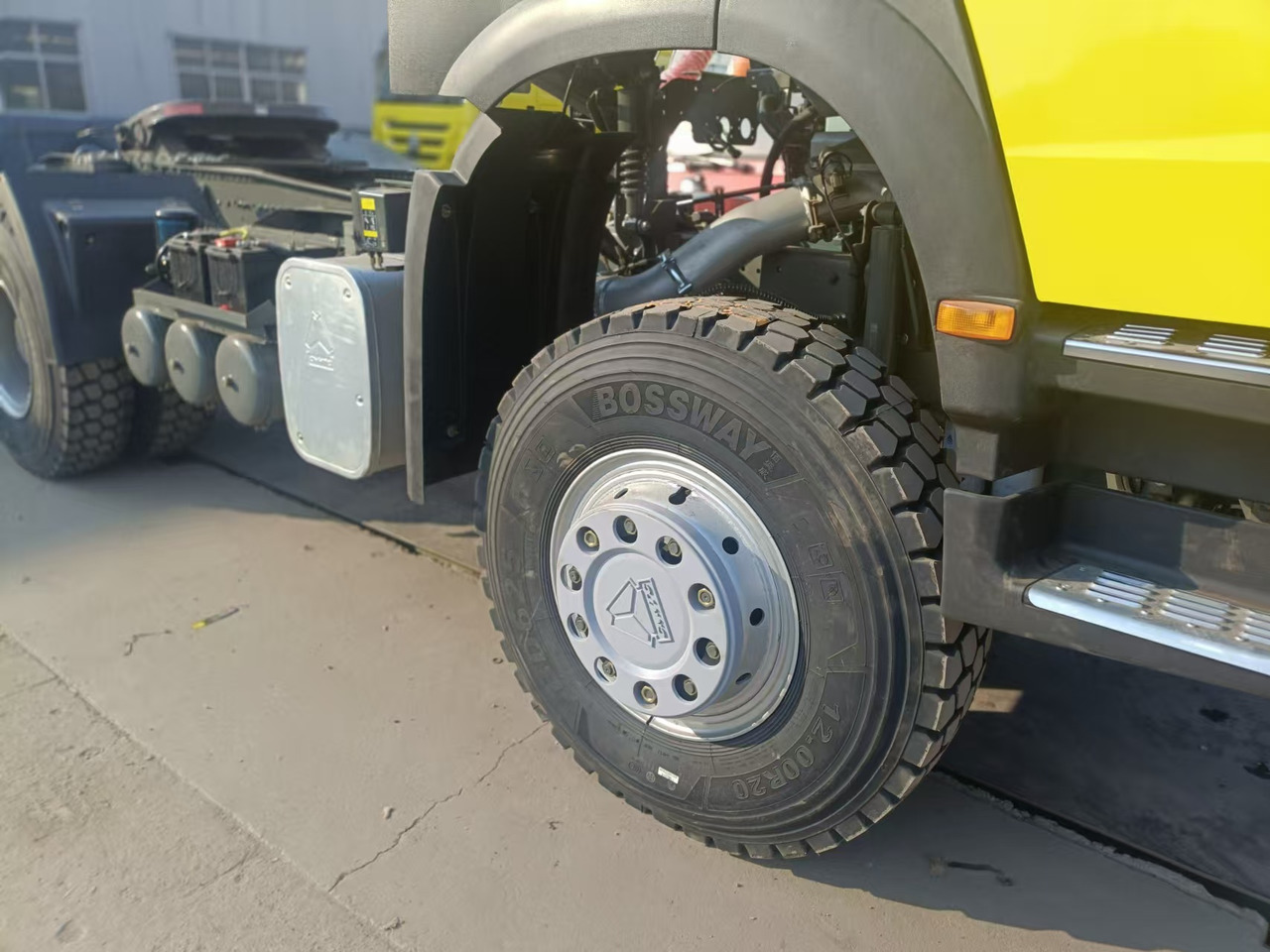 Sinotruk HOWO 430 6*4 Tractor - Тягач: фото 5 Sinotruk HOWO 430 6*4 Tractor - Тягач: фото 5