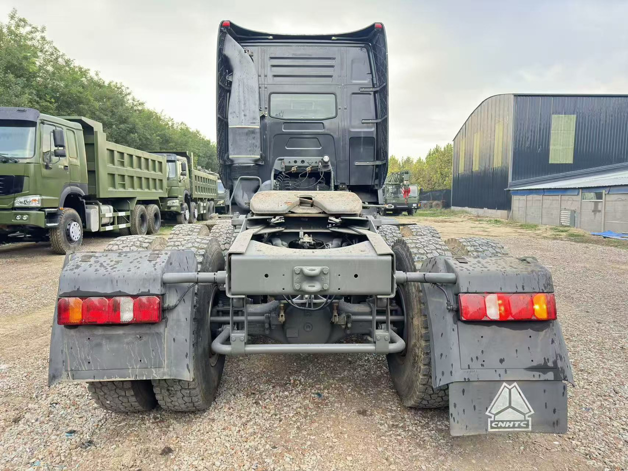 Sinotruk HOWO A7 - Тягач: фото 5 Sinotruk HOWO A7 - Тягач: фото 5