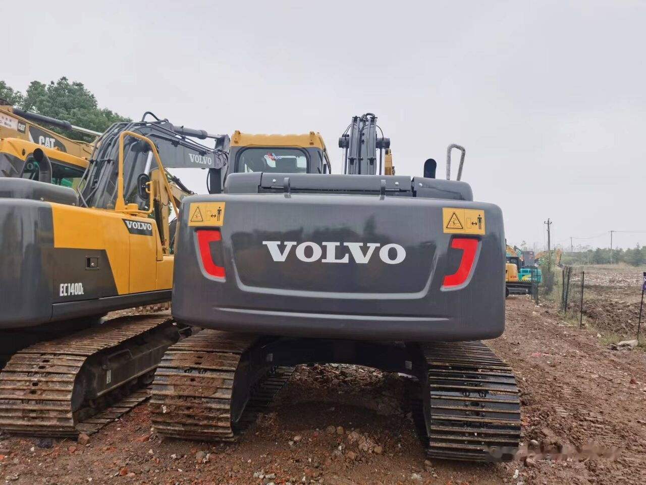 Volvo EC140DL - Гусеничный экскаватор: фото 3 Volvo EC140DL - Гусеничный экскаватор: фото 3