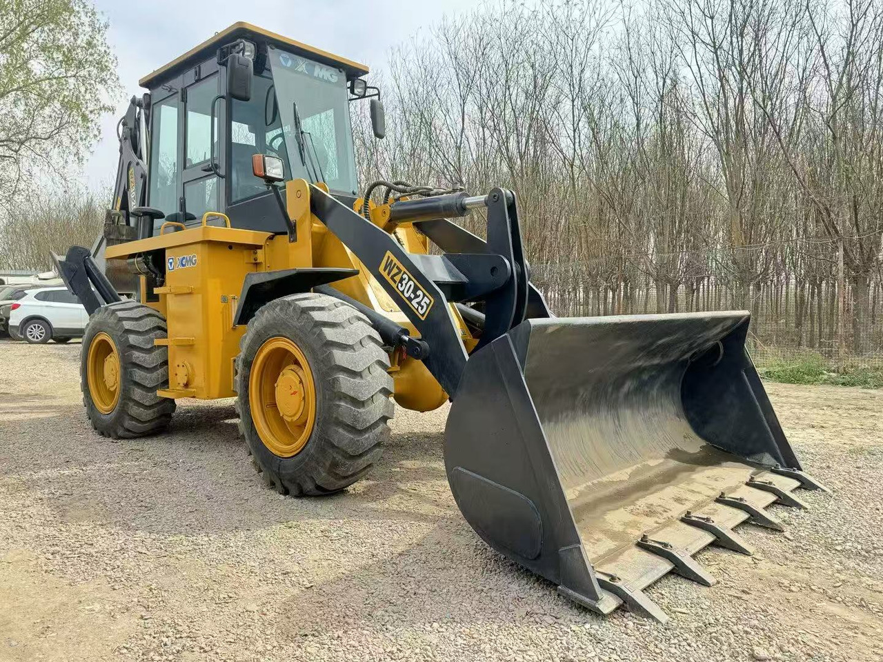 XCMG 30-25 - Экскаватор-погрузчик: фото 3 XCMG 30-25 - Экскаватор-погрузчик: фото 3