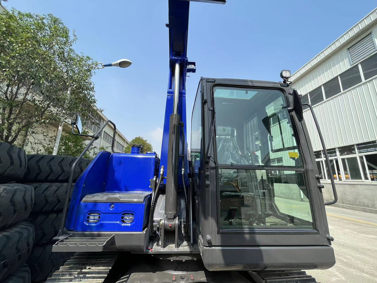 XCMG XE75GA - Гусеничный экскаватор: фото 2 XCMG XE75GA - Гусеничный экскаватор: фото 2