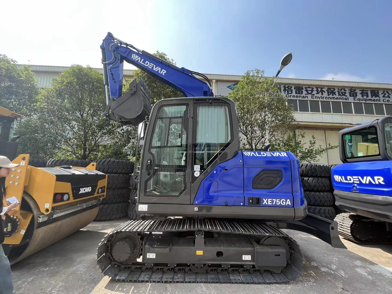 XCMG XE75GA - Гусеничный экскаватор: фото 1 XCMG XE75GA - Гусеничный экскаватор: фото 1