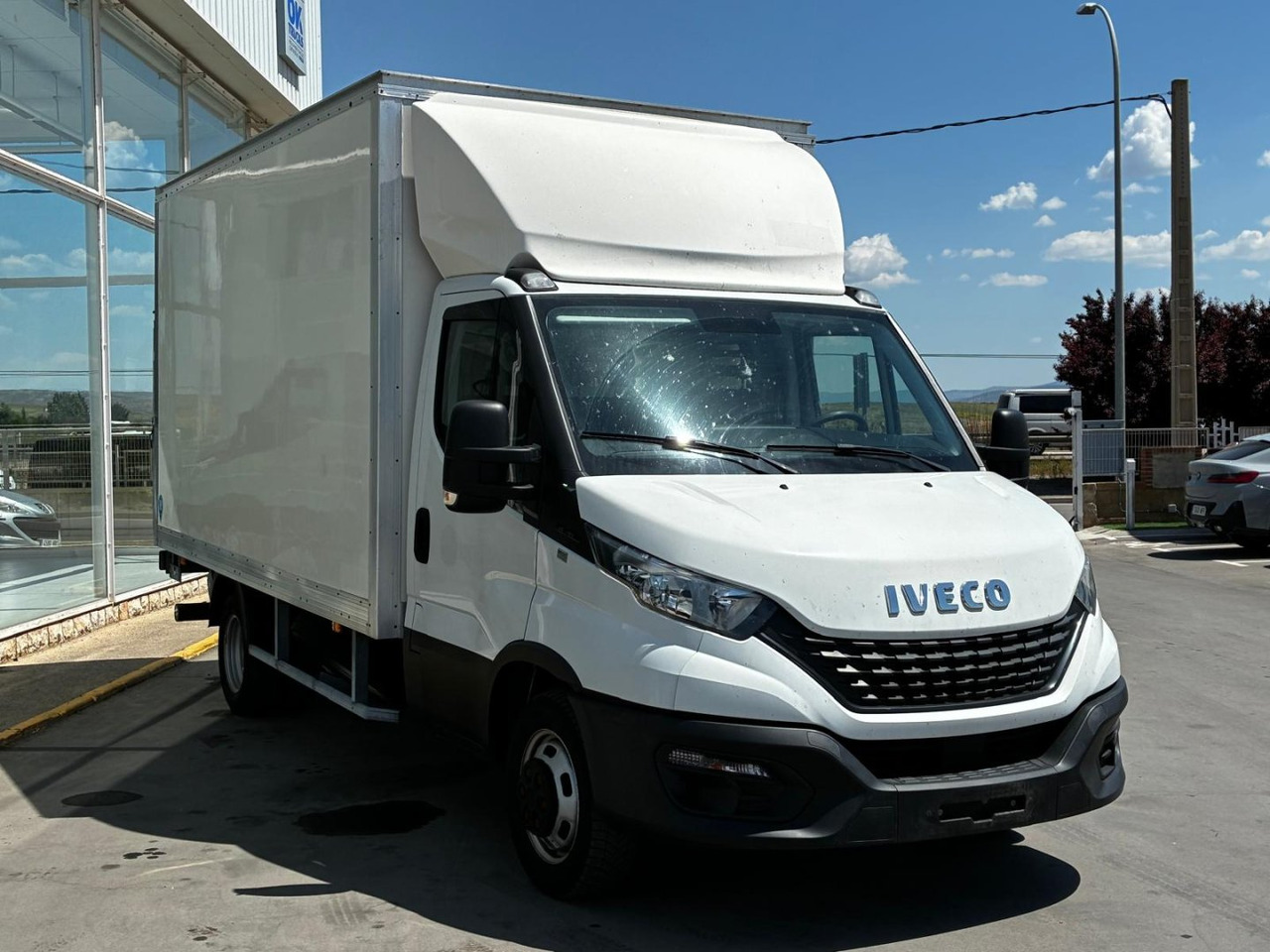 Caja cerrada IVECO 35C16 20m3 - Фургон с закрытым кузовом: фото 3 Caja cerrada IVECO 35C16 20m3 - Фургон с закрытым кузовом: фото 3