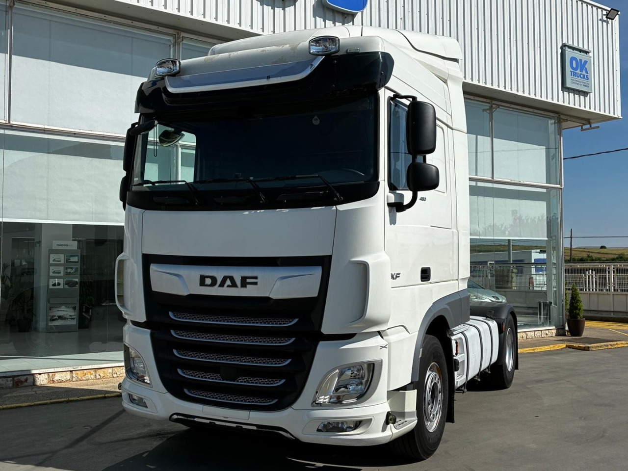 Тягач Cabeza Tractora DAF 480 AUTOMATICA CON INTARDER: фото 1