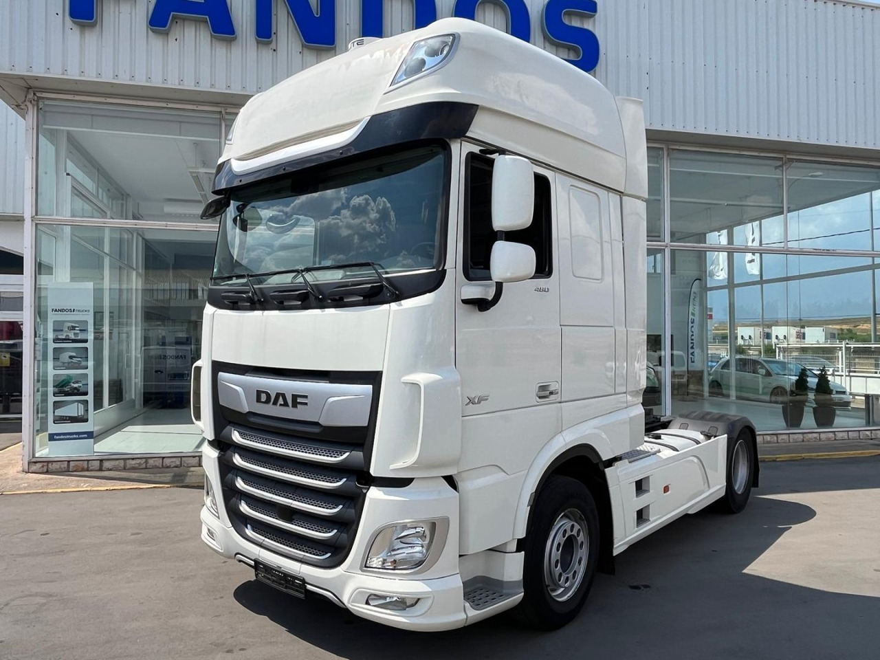 Cabeza Tractora DAF 480 AUTOMATICA CON INTARDER - Тягач: фото 1 Cabeza Tractora DAF 480 AUTOMATICA CON INTARDER - Тягач: фото 1