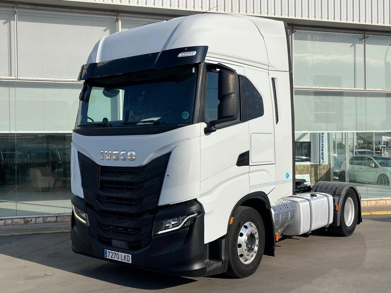 Cabeza Tractora IVECO 460 AUTOMATICO CON INTARDER - Тягач: фото 1 Cabeza Tractora IVECO 460 AUTOMATICO CON INTARDER - Тягач: фото 1