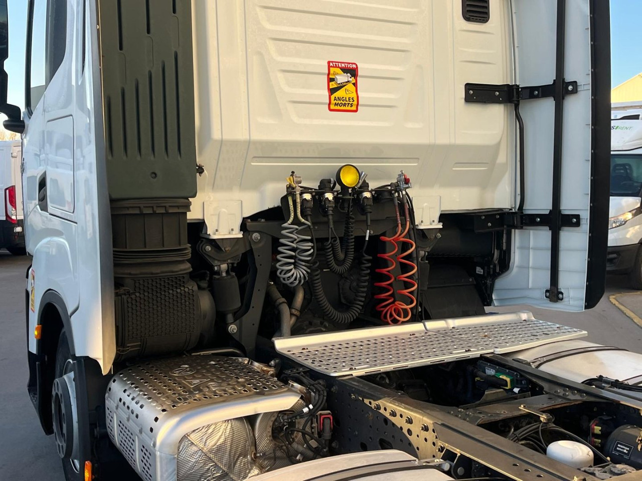 Cabeza Tractora IVECO 480 AUTOMATICO CON INTARDER - Тягач: фото 5 Cabeza Tractora IVECO 480 AUTOMATICO CON INTARDER - Тягач: фото 5