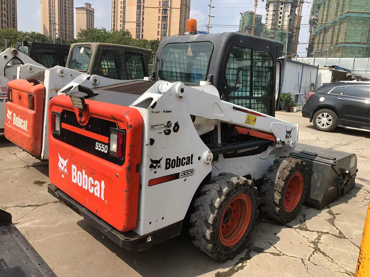 BOBCAT S550 - Мини-погрузчик с бортовым поворотом: фото 4 BOBCAT S550 - Мини-погрузчик с бортовым поворотом: фото 4