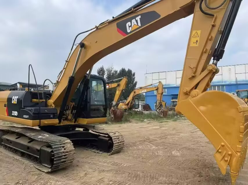 CATERPILLAR 320D2L CAT 320D - Гусеничный экскаватор: фото 2 CATERPILLAR 320D2L CAT 320D - Гусеничный экскаватор: фото 2