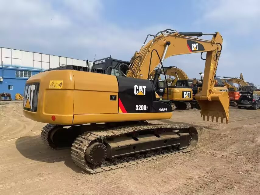 CATERPILLAR 320D2L CAT 320D - Гусеничный экскаватор: фото 1 CATERPILLAR 320D2L CAT 320D - Гусеничный экскаватор: фото 1