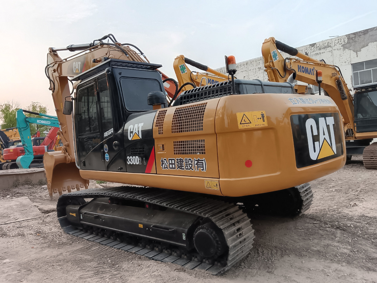 CATERPILLAR 330 D2L CAT330D2L - Гусеничный экскаватор: фото 1 CATERPILLAR 330 D2L CAT330D2L - Гусеничный экскаватор: фото 1