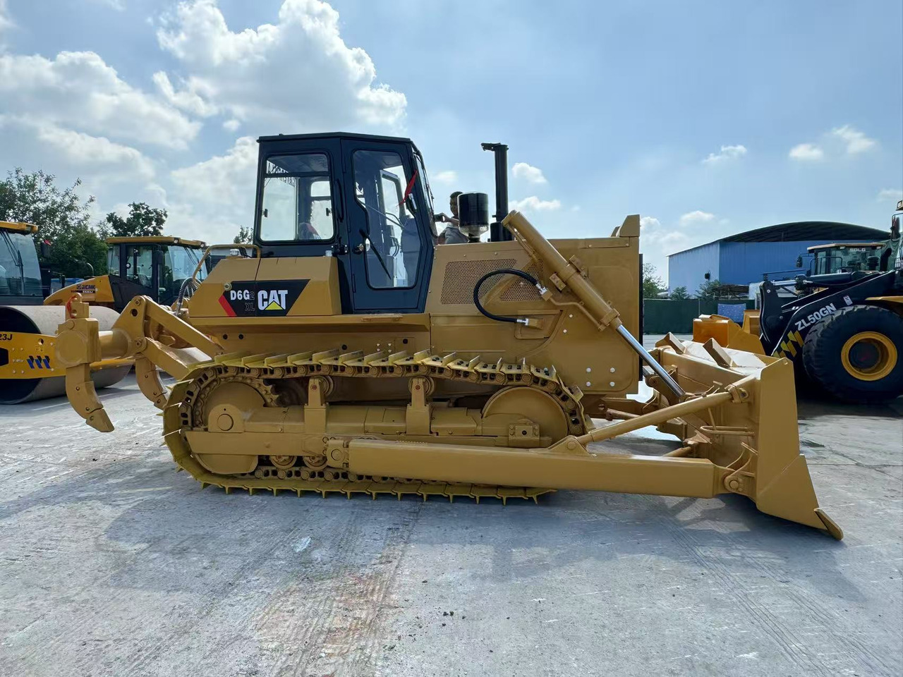 CATERPILLAR D6G CAT - Бульдозер: фото 2 CATERPILLAR D6G CAT - Бульдозер: фото 2